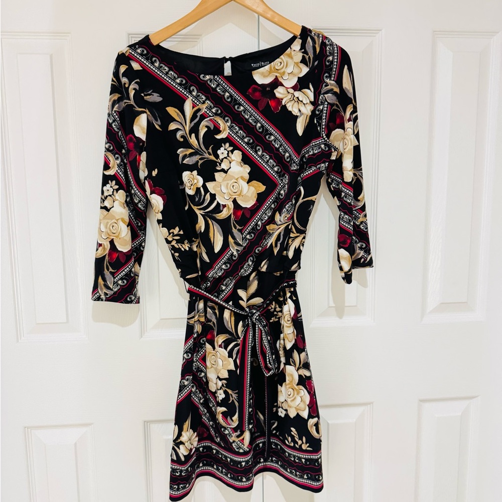 Small White House Black Market Red Black Floral Dress WHBM